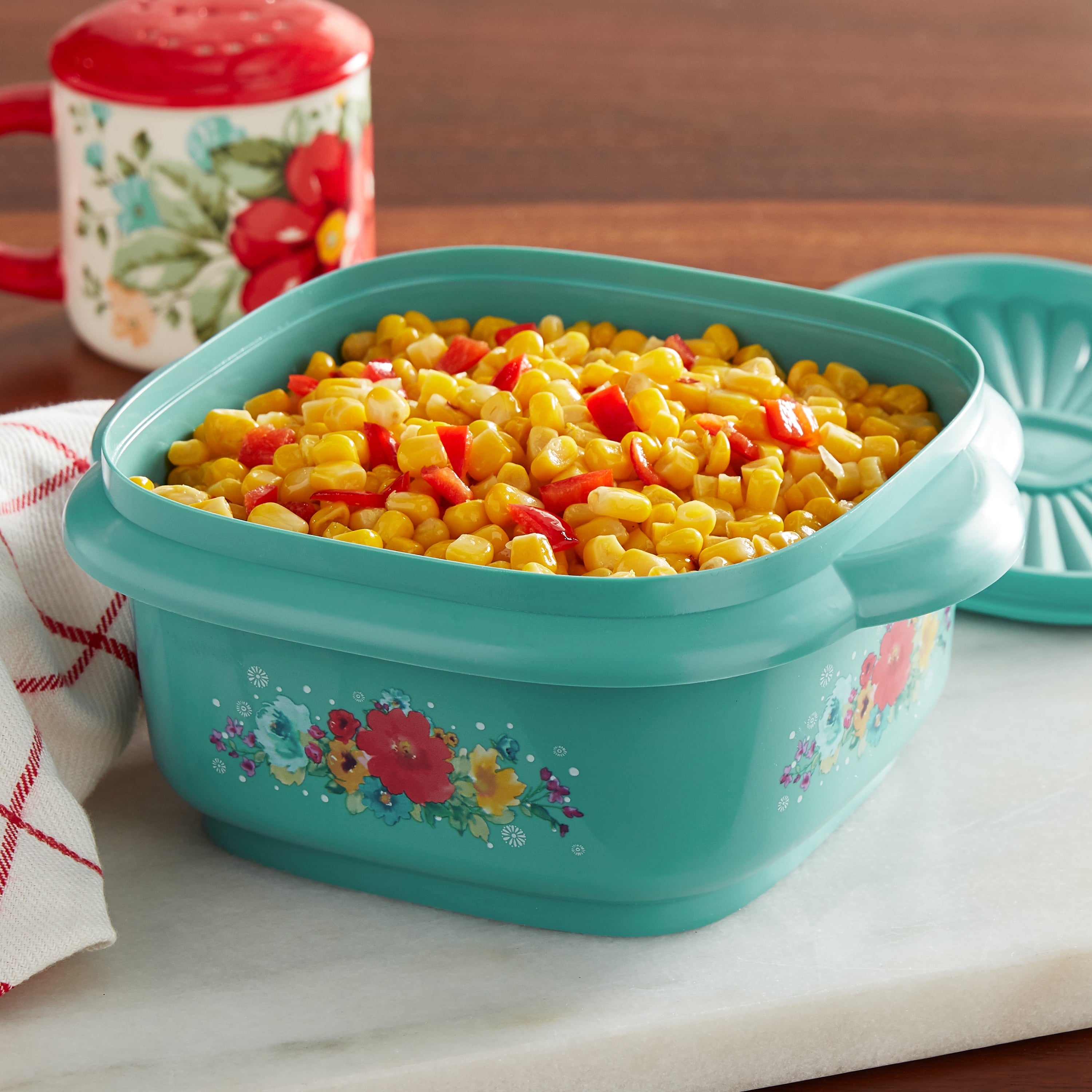 5 Cup Plastic Food Storage Container with Lid, Breezy Blossom - Image 4
