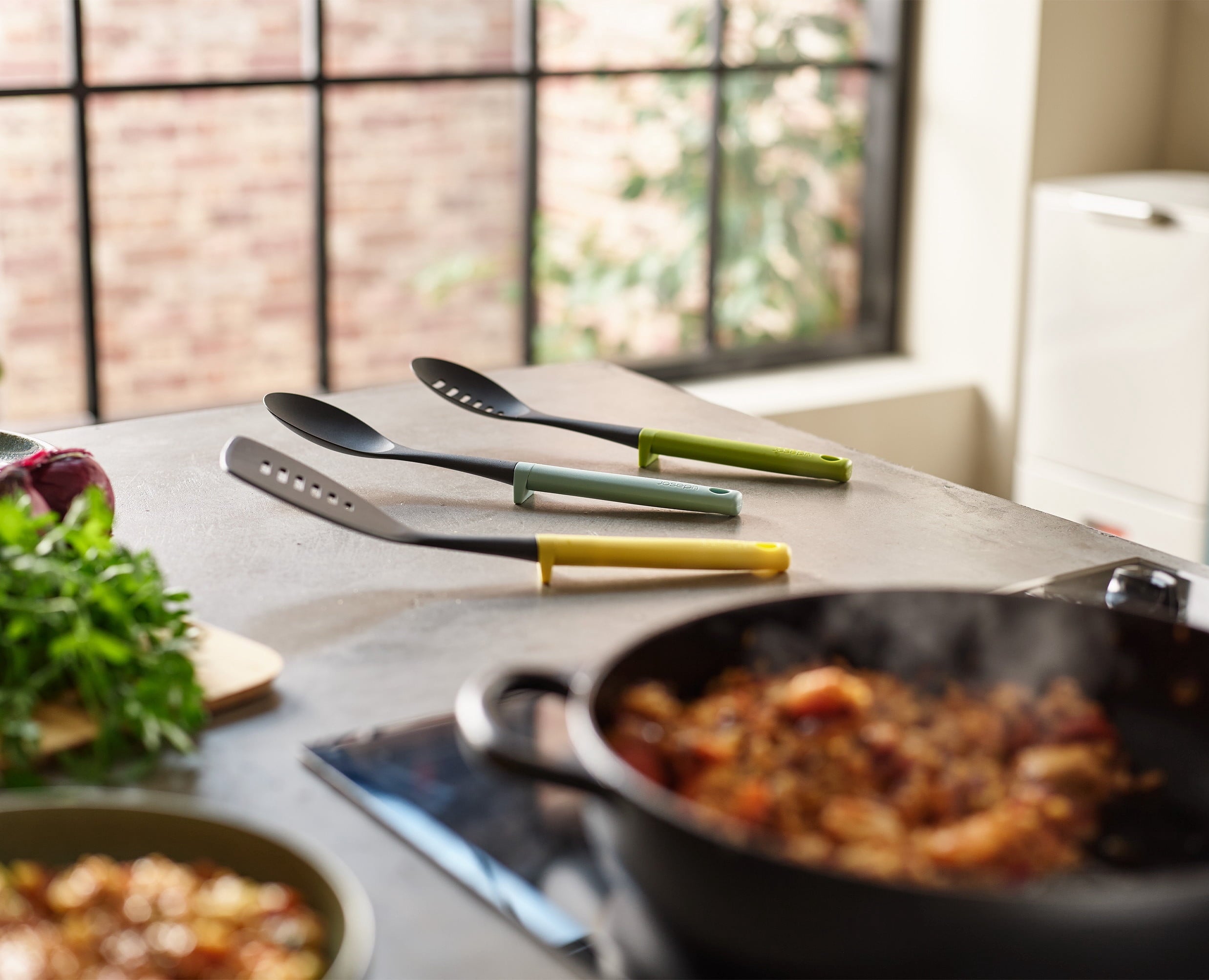 3-piece Cooking Utensil Set with Integrated Tool Rests - Image 2