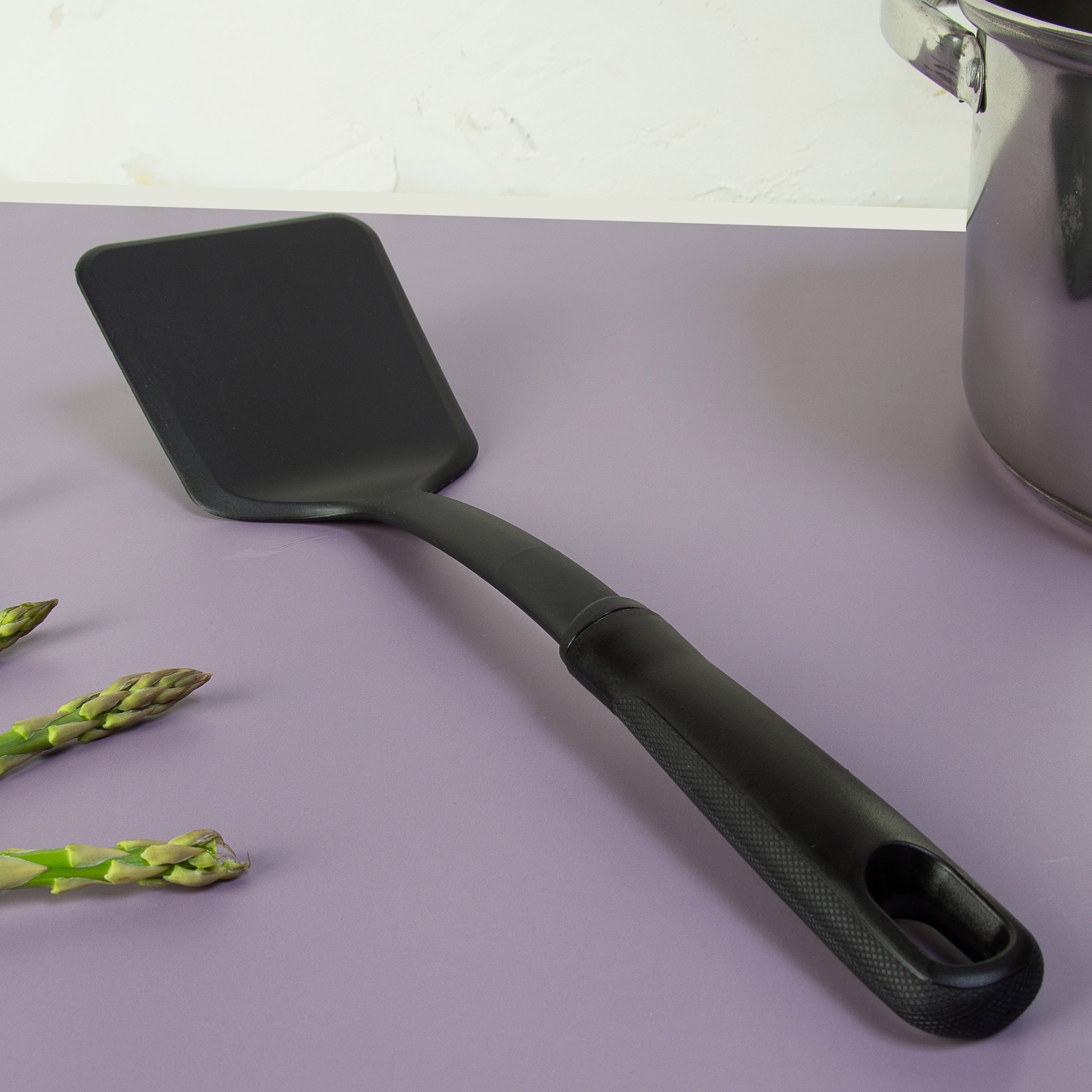 (8 pack) Mainstays Solid Kitchen Turner, Nylon, Black, Diamond Pattern Handle - Image 5