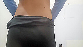 18 Years In Girl Showing Her Figure For Her Boyfriend