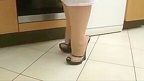 7 inch wedges mules