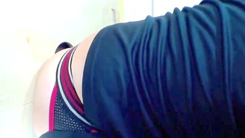 A Chocolate Visits The Gloryhole and Cums - GloryholeHookups