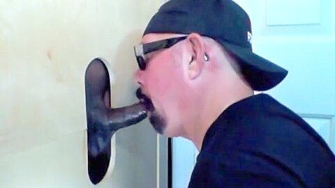 A Chocolate Visits The Gloryhole and Cums - GloryholeHookups