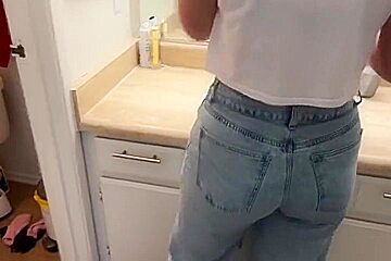 Addy Broke - Paid Pretty Babe For A Quickie