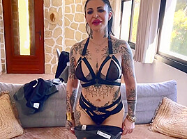Alicia, 43, from Toulouse!