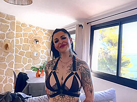 Alicia, 43, from Toulouse!