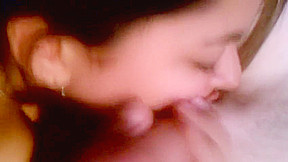 Amateur latina teen 18+ blowjob & cumshot