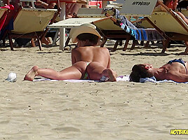 Amazing Ass Sexy Bikini Hot milf Backview at the beach