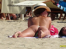 Amazing Ass Sexy Bikini Hot milf Backview at the beach