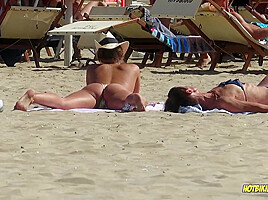 Amazing Ass Sexy Bikini Hot milf Backview at the beach