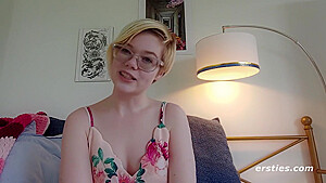 American Pearl Gets Horny When She Plays With Her Nipples