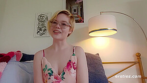 American Pearl Gets Horny When She Plays With Her Nipples
