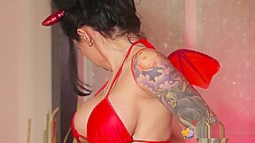 Anal With Tattooed Masseuse Lily Lane