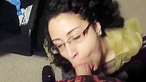 Arabic woman sucks like a pro and love cum