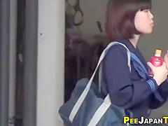 Asian Young Girl Girl Rubs Her Vag