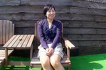 Asians Who Love To Fuck Hard And In Bed To Orgasm