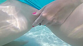 At The Beach Watches Girls Underwater And Wants To Stroke Me