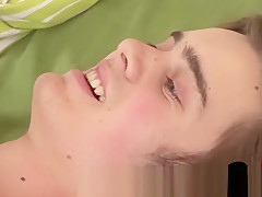 Athletic jock Steve Weaver anally drills his twink butt budd