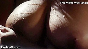 Autumn Falls Creampied From Sensual Bathtub Sex