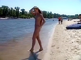 Beautiful Naked Young Girlfriends The Pornomoviehr com Beach