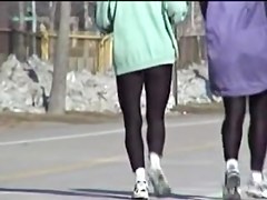 Big candid butts of amateur runners are spied in the morning 08k