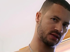 Big dick of str8 soccer player exposed in a gay porn !