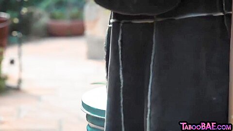 Bigass Oral Bum Babe Fucked By Landowner In Luxury House
