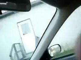 Bitch gf gives me a bj in the car and i cum in her mouth
