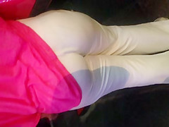 Black Milf booty in white pants