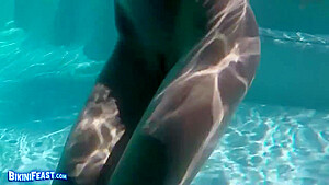 Blonde Cutie Strips Off Her Bikini