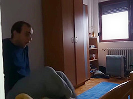 Bolje jesti toplu Pizzu nego hladnu - DOLL FUCK - Serbian