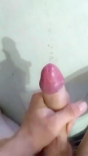Branlette de fin d'apres midi avec grosse ejaculation