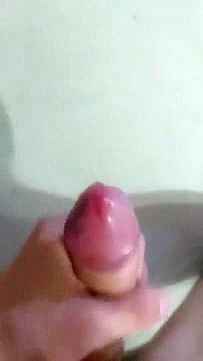 Branlette de fin d'apres midi avec grosse ejaculation