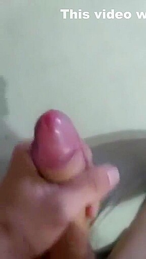 Branlette de fin d'apres midi avec grosse ejaculation