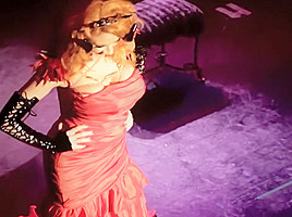 Burlesque strip beauty
