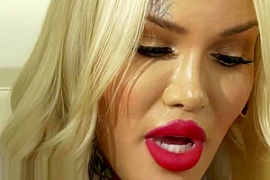 Buxxom nurse tranny cares about patient