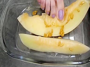 CRUSHING MELON
