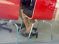 Candid Asian Nylon Shoeplay Feet Legs in Cafe