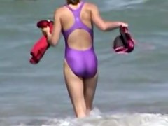 Candid girl in bikini of the nice lilac color 06o