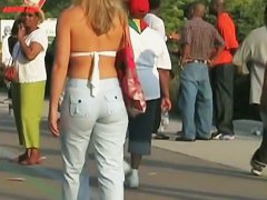 Candid public vid of a tight ass blonde
