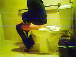 Captures Women on the Toilet