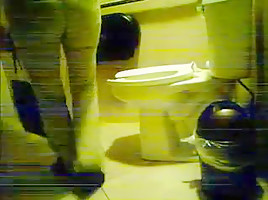 Captures Women on the Toilet