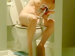 Caught Real Amateur MILF nude on Toilet Again!