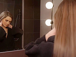 Charlotte Star In Aussie Hot And Steamy Shower Solo Orgasm