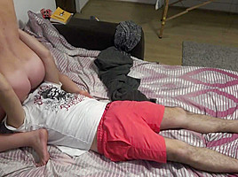Cheating wife gets her pussy streched !