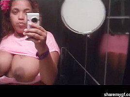 Chubby girlfriend selfshot in the mirror - Sharemygf