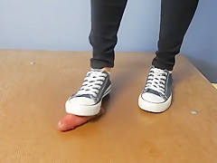 Converse cockcrush and shoejob with cumshot