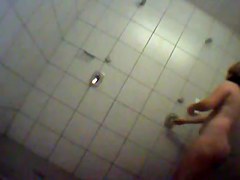 Cougar looks very fuckable in showers video