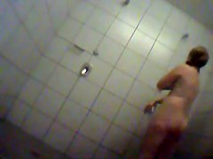 Cougar looks very fuckable in showers video
