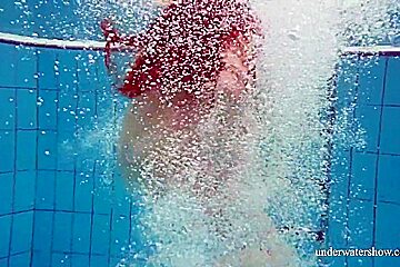 Cute Hairy Pussy In The Swimming Pool
